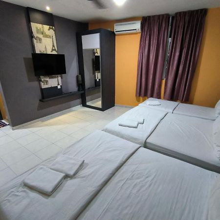 Golden Guest House Kuantan Extérieur photo