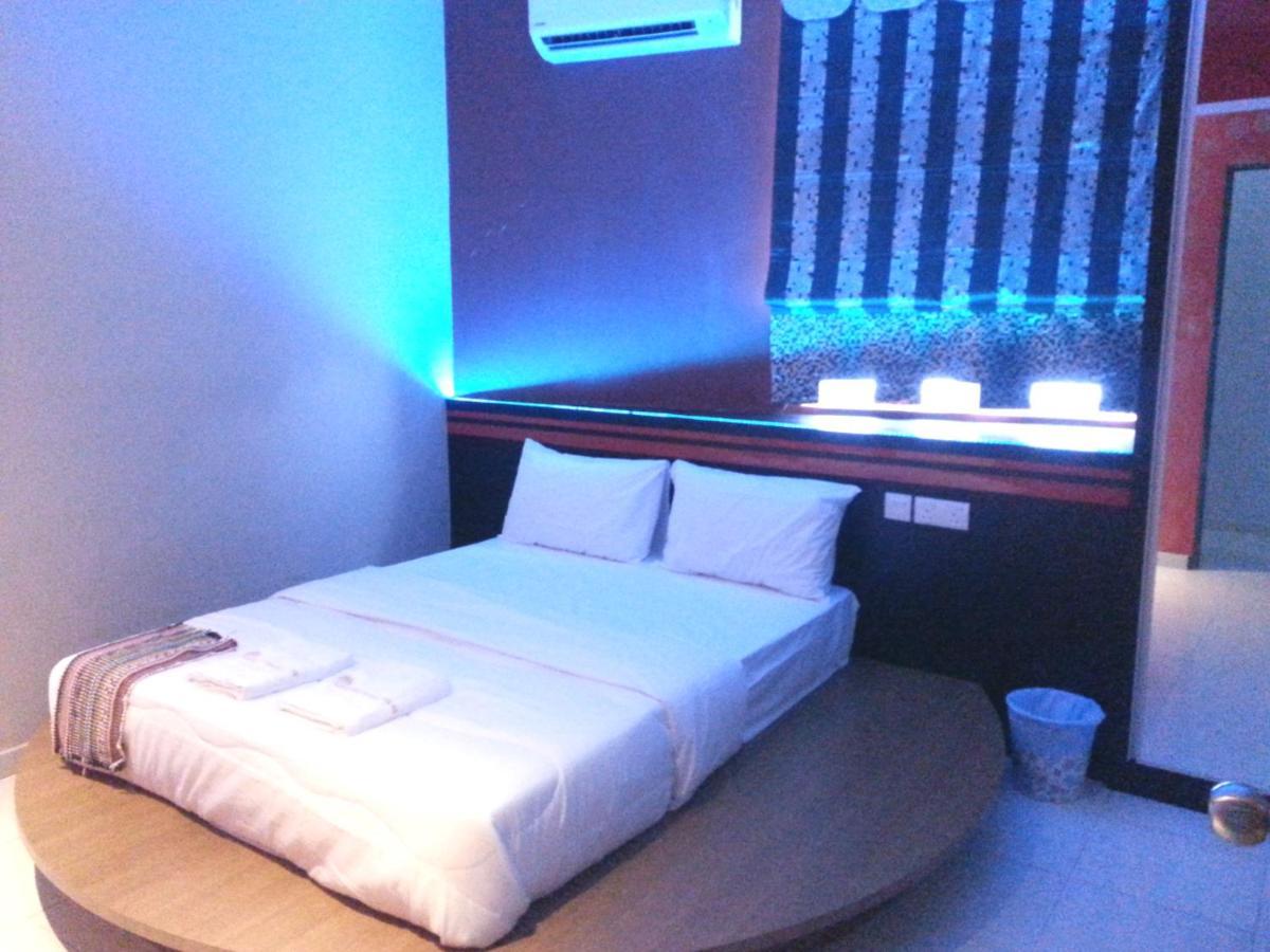 Golden Guest House Kuantan Extérieur photo