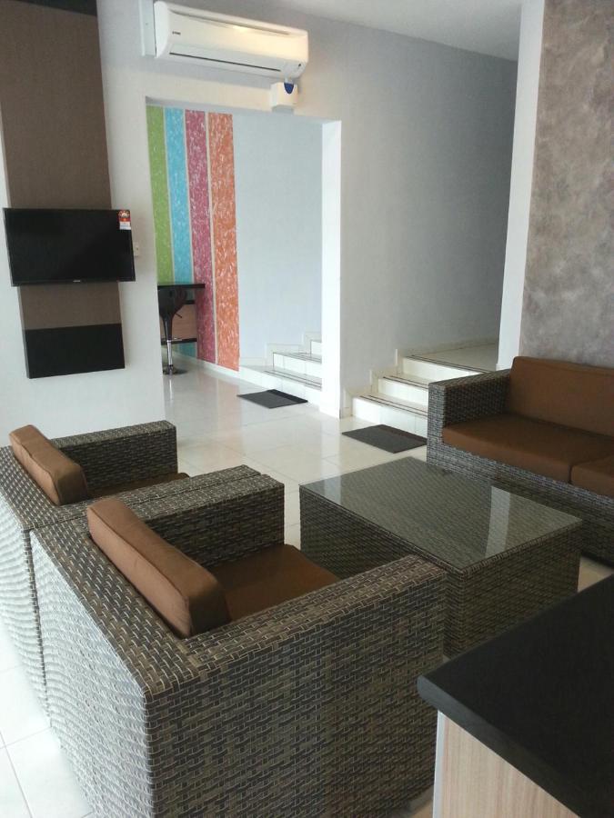 Golden Guest House Kuantan Extérieur photo